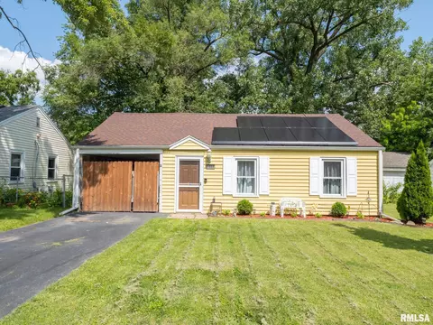 5006 N Ogden Ave, Peoria Heights, IL 61616