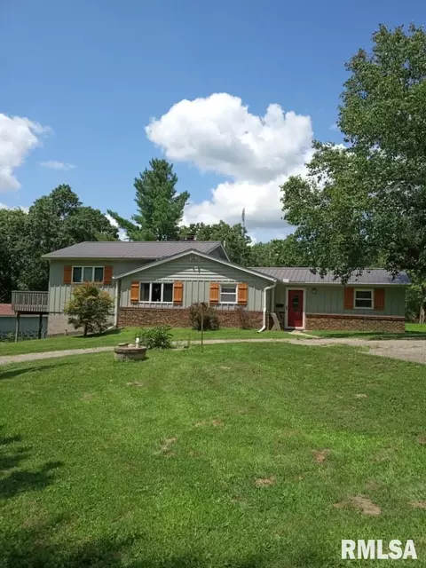 543 County Highway 8 Hwy, Congerville, IL 61729