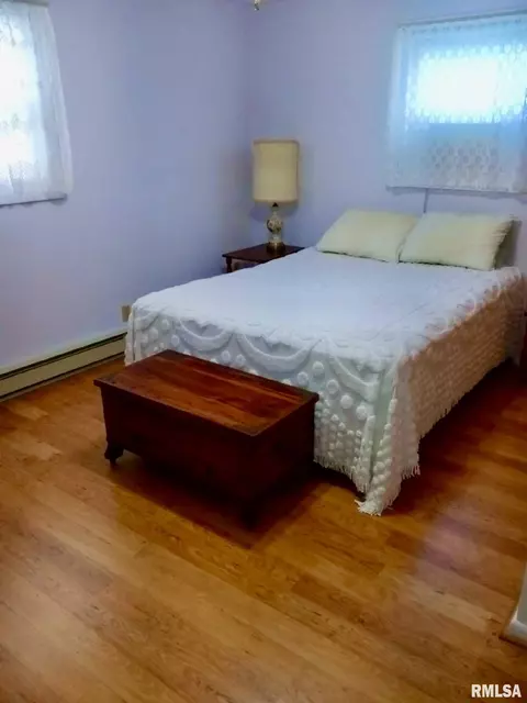 Bedroom - 543 County Highway 8 Hwy, Congerville, IL 61729 photo 3 of 7