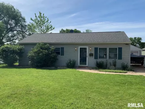 108 Radisson Rd, Marquette Heights, IL 61554
