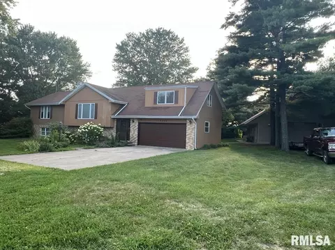16360 Us Hwy 67 Hwy, Macomb, IL 61455