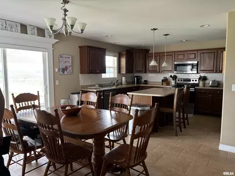 116 E Cypress Rd, Canton, IL 61520 photo 7