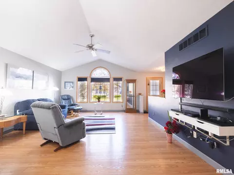 Living - 2108 W Jubilee Ln, Dunlap, IL 61525 photo 6 of 9