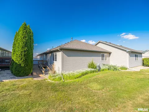 Exterior - 2108 W Jubilee Ln, Dunlap, IL 61525 photo 8 of 14