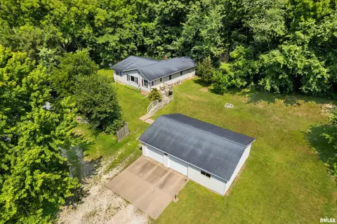 1010 Gimlet Creek Rd, Sparland, IL 61565