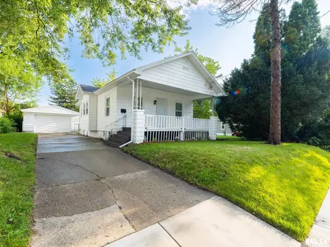 710 E Gift Ave, Peoria, IL 61603