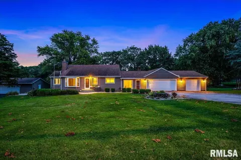 608 Highview Rd, East Peoria, IL 61611