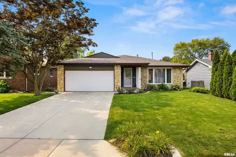 1200 W Northcrest Ave, Peoria, IL 61614