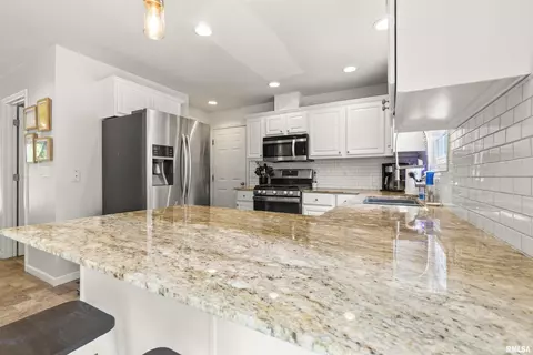 Kitchen - 5820 W Brookmere St, Edwards, IL 61528 photo 4 of 5