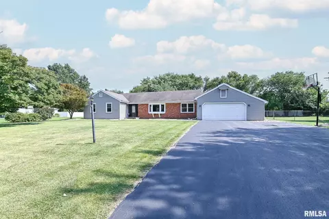 1516 W Hickory Trce, Dunlap, IL 61525