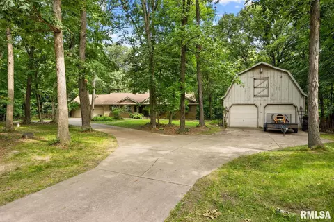 524 Justa Rd, Metamora, IL 61548 photo 2