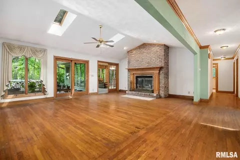 524 Justa Rd, Metamora, IL 61548 photo 9