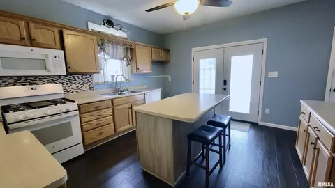 2922 W Main St, Edelstein, IL 61526 photo 8