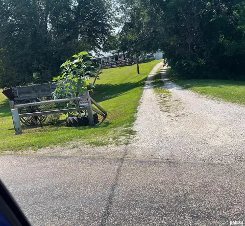 113 N Pinkerton Rd, Hanna City, IL 61536