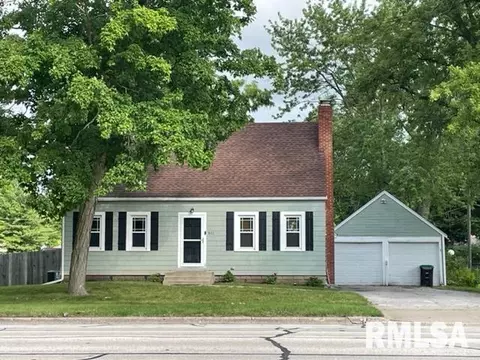 801 S Main St, Morton, IL 61550