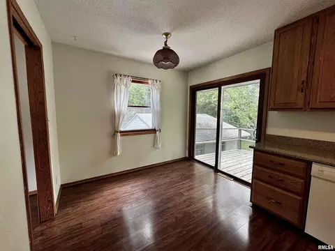 1503 Joyce Ln, Macomb, IL 61455 photo 4
