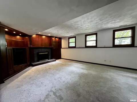 1503 Joyce Ln, Macomb, IL 61455 photo 14
