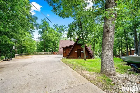 90 Oakridge Ct, Dahinda, IL 61428