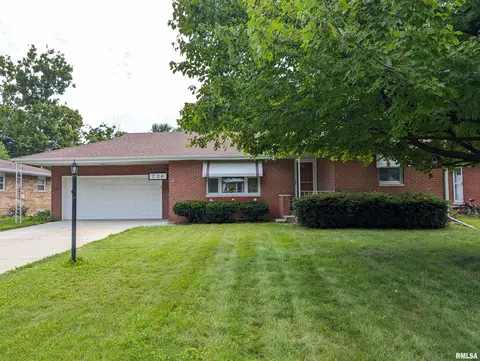 726 S Kickapoo Ln, Peoria, IL 61604