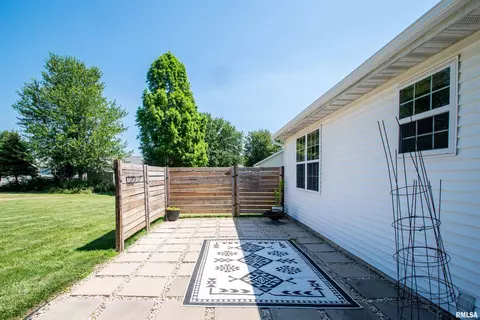 404 Bittersweet Ave, Germantown Hills, IL 61548 photo 35