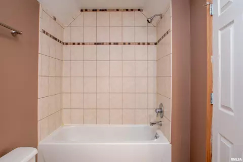 404 Bittersweet Ave, Germantown Hills, IL 61548 photo 28