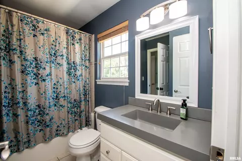 404 Bittersweet Ave, Germantown Hills, IL 61548 photo 13