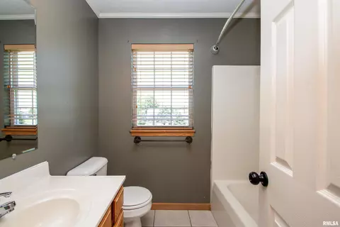 404 Bittersweet Ave, Germantown Hills, IL 61548 photo 16