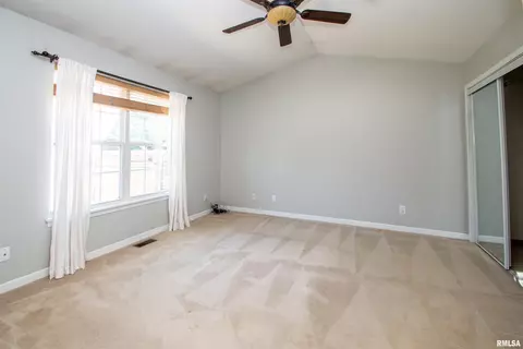 404 Bittersweet Ave, Germantown Hills, IL 61548 photo 10
