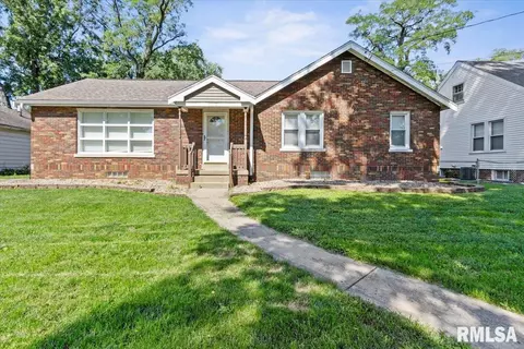 4117 N Ashton Ave, Peoria, IL 61614
