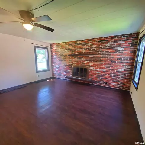 129 E Coal St, Wataga, IL 61488 photo 7