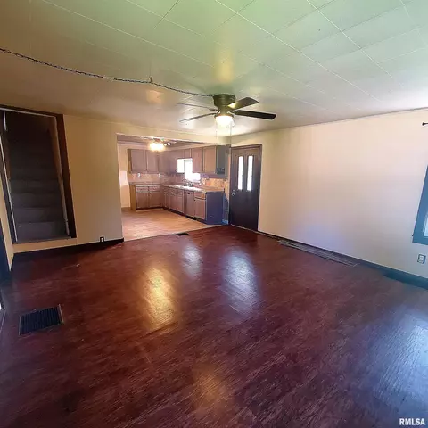 129 E Coal St, Wataga, IL 61488 photo 8