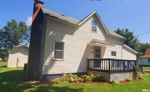 129 E Coal St, Wataga, IL 61488 photo 3