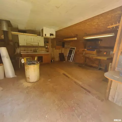 129 E Coal St, Wataga, IL 61488 photo 26