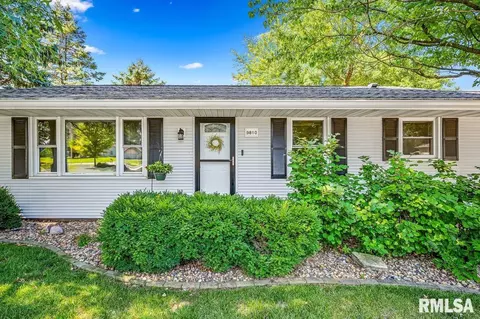 9810 W Lake Camelot Dr, Mapleton, IL 61547