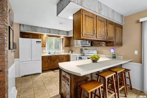 207 W Gloria Dr, Eureka, IL 61530 photo 13