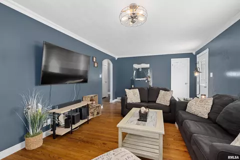 207 W Gloria Dr, Eureka, IL 61530 photo 8