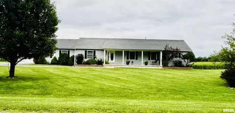 7049 Oak Run Dr, Dahinda, IL 61428