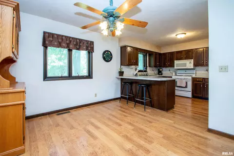 7531 W Wick Ct, Edwards, IL 61528 photo 9