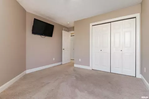 1915 Marina Dr, Normal, IL 61761 photo 17