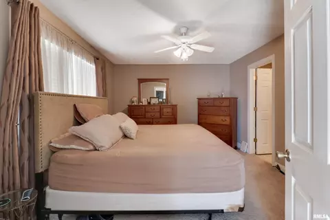 1915 Marina Dr, Normal, IL 61761 photo 10