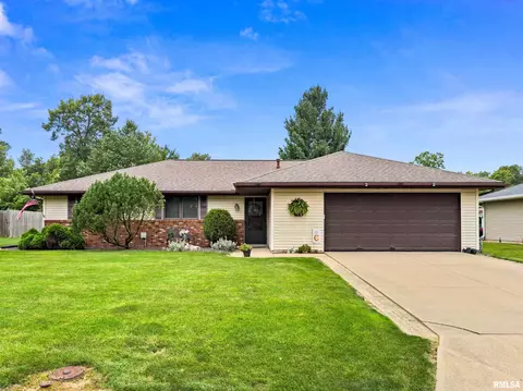 201 N Rustic Rd, East Peoria, IL 61611