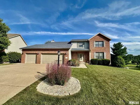 2330 W Brooklyn Pl, Dunlap, IL 61525