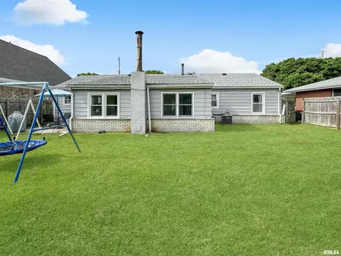 1709 Center St, Pekin, IL 61554 photo 24