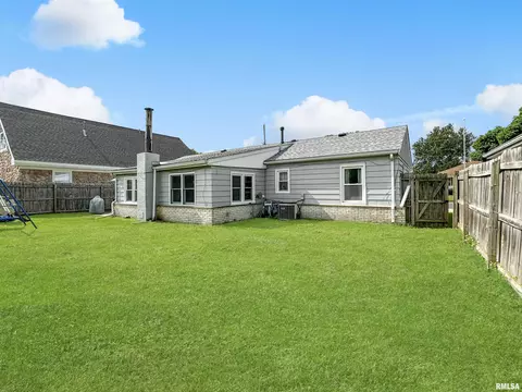 1709 Center St, Pekin, IL 61554 photo 25