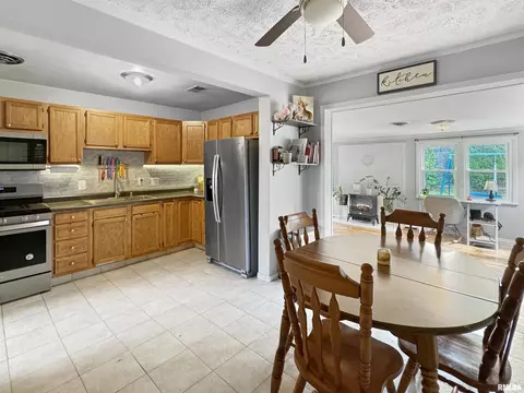 1709 Center St, Pekin, IL 61554 photo 13
