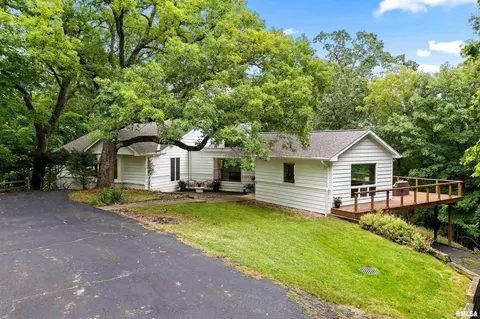 458 E High Point Ln, Peoria, IL 61614 photo 4