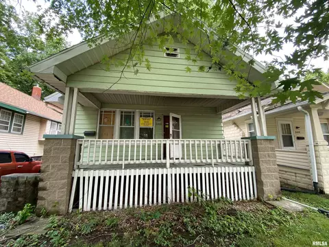 2418 N Peoria Ave, Peoria, IL 61603