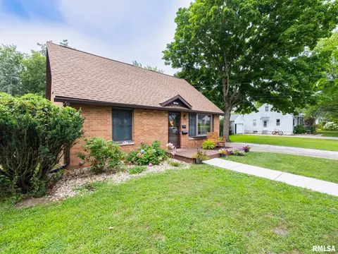 1000 Eldridge St, Washington, IL 61571 photo 9