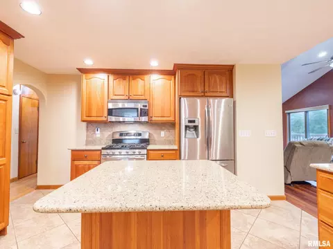 1000 Eldridge St, Washington, IL 61571 photo 38