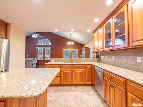 1000 Eldridge St, Washington, IL 61571 photo 36